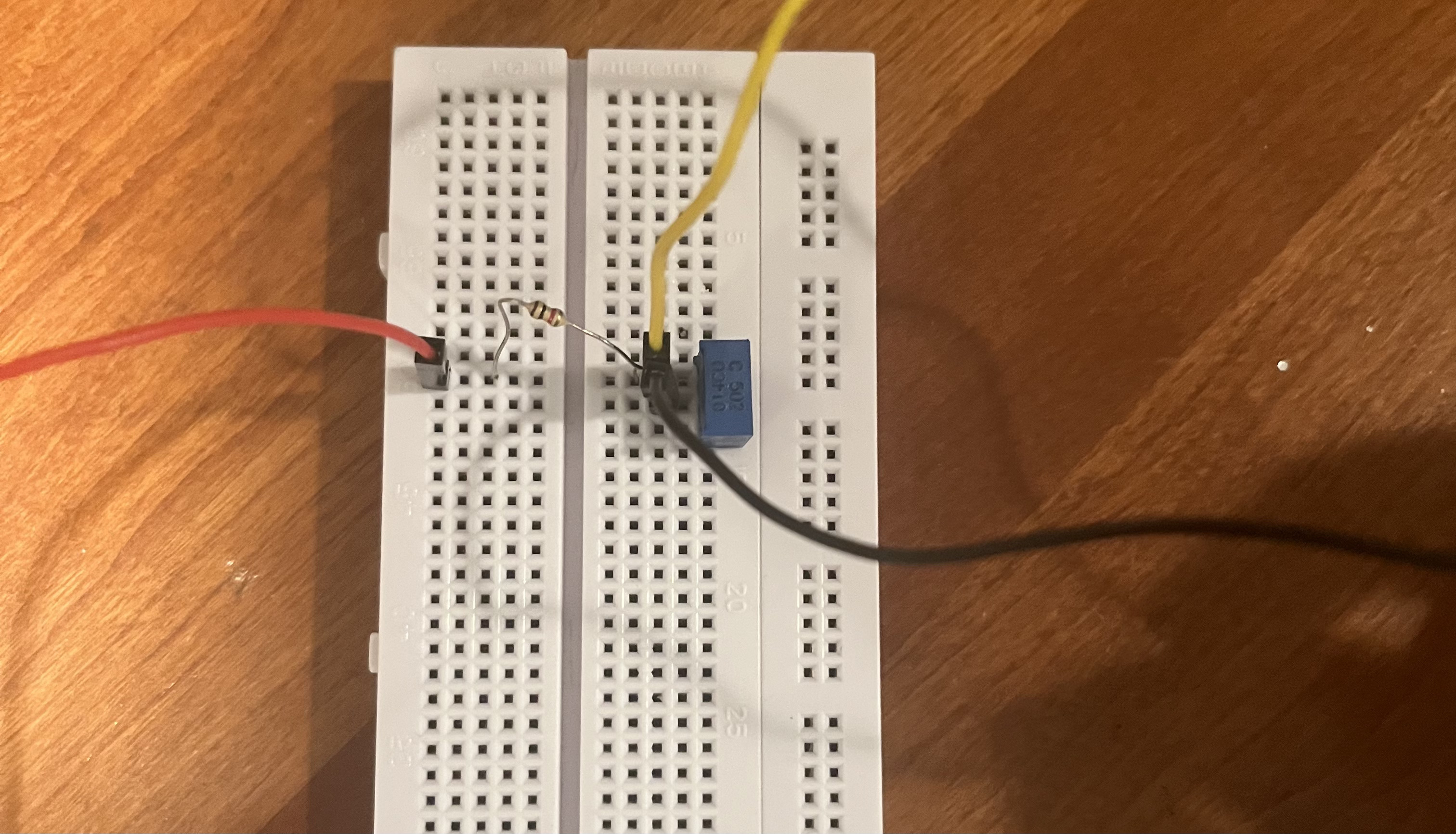 Voltage Sensor Circuit